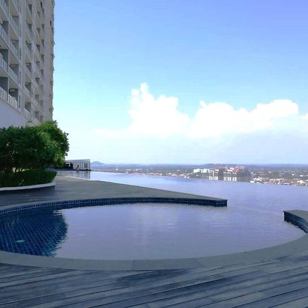 Silverscape Seaview Residence Melaka Exteriör bild