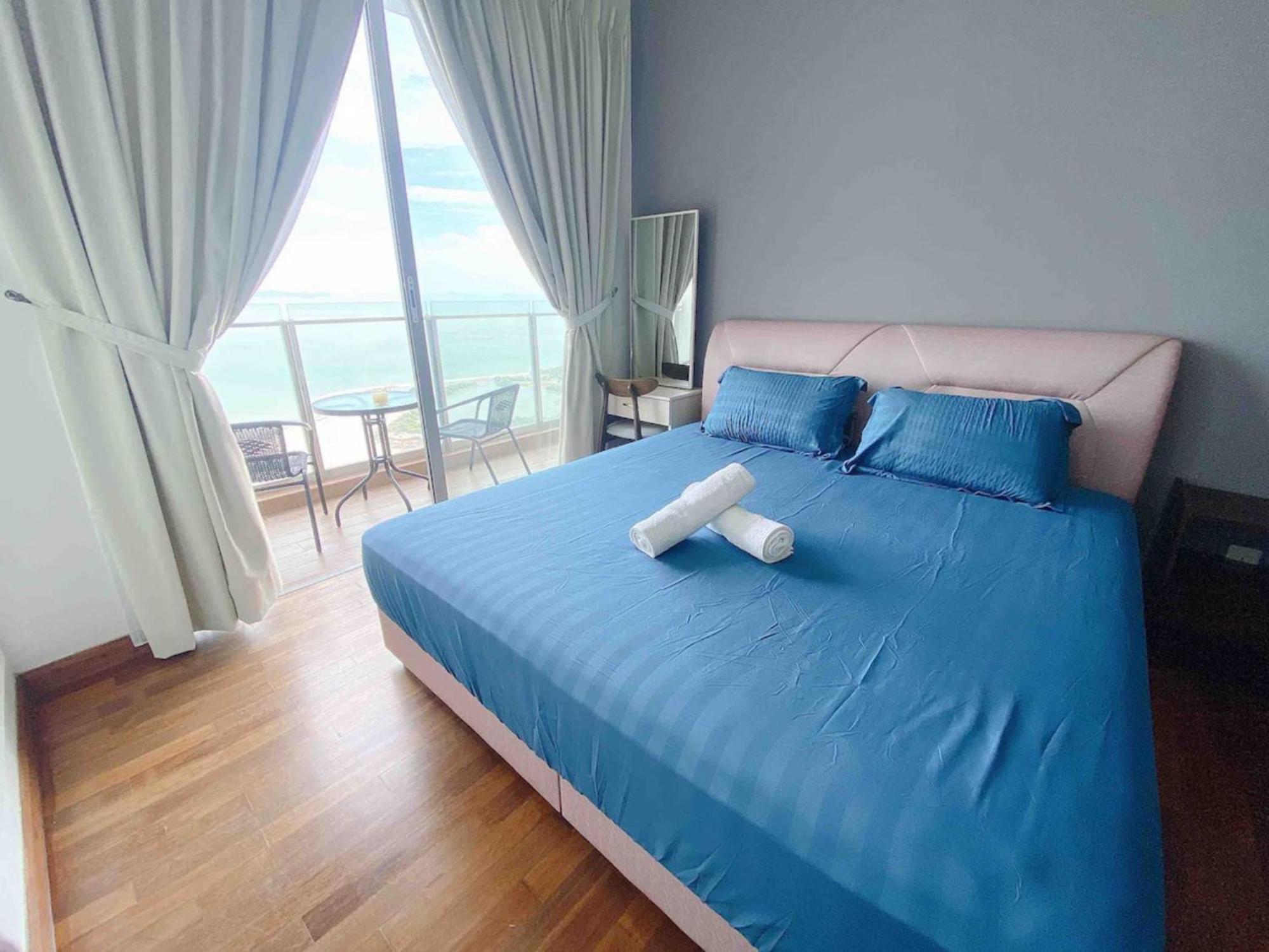 Silverscape Seaview Residence Melaka Exteriör bild
