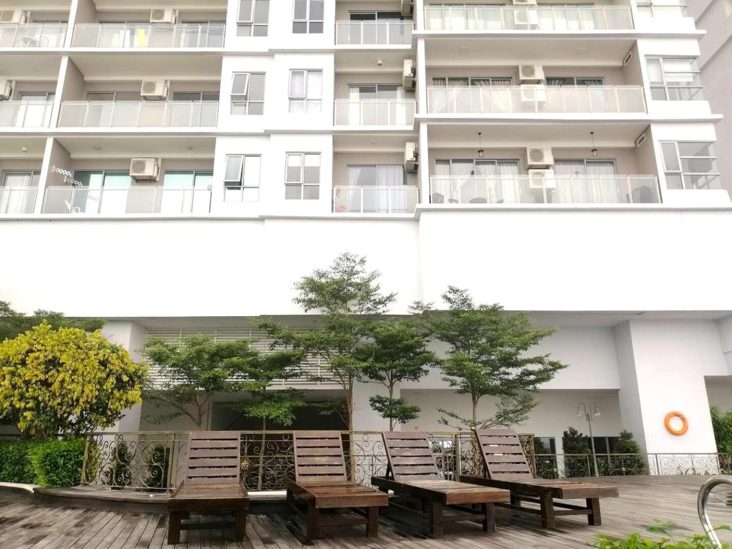 Silverscape Seaview Residence Melaka Exteriör bild
