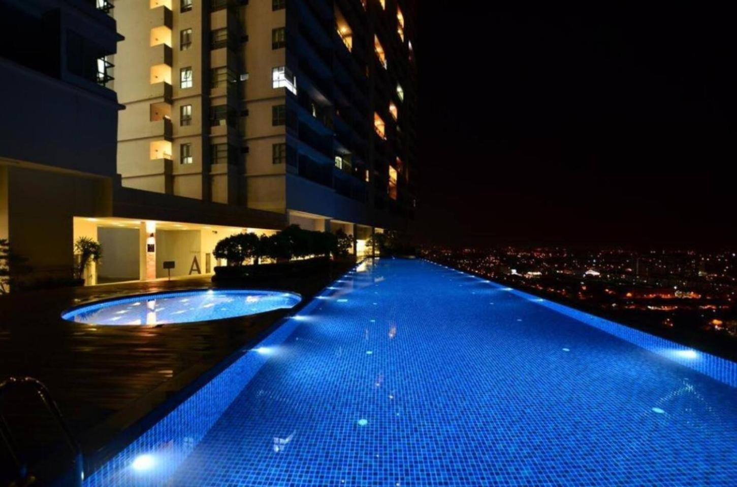 Silverscape Seaview Residence Melaka Exteriör bild