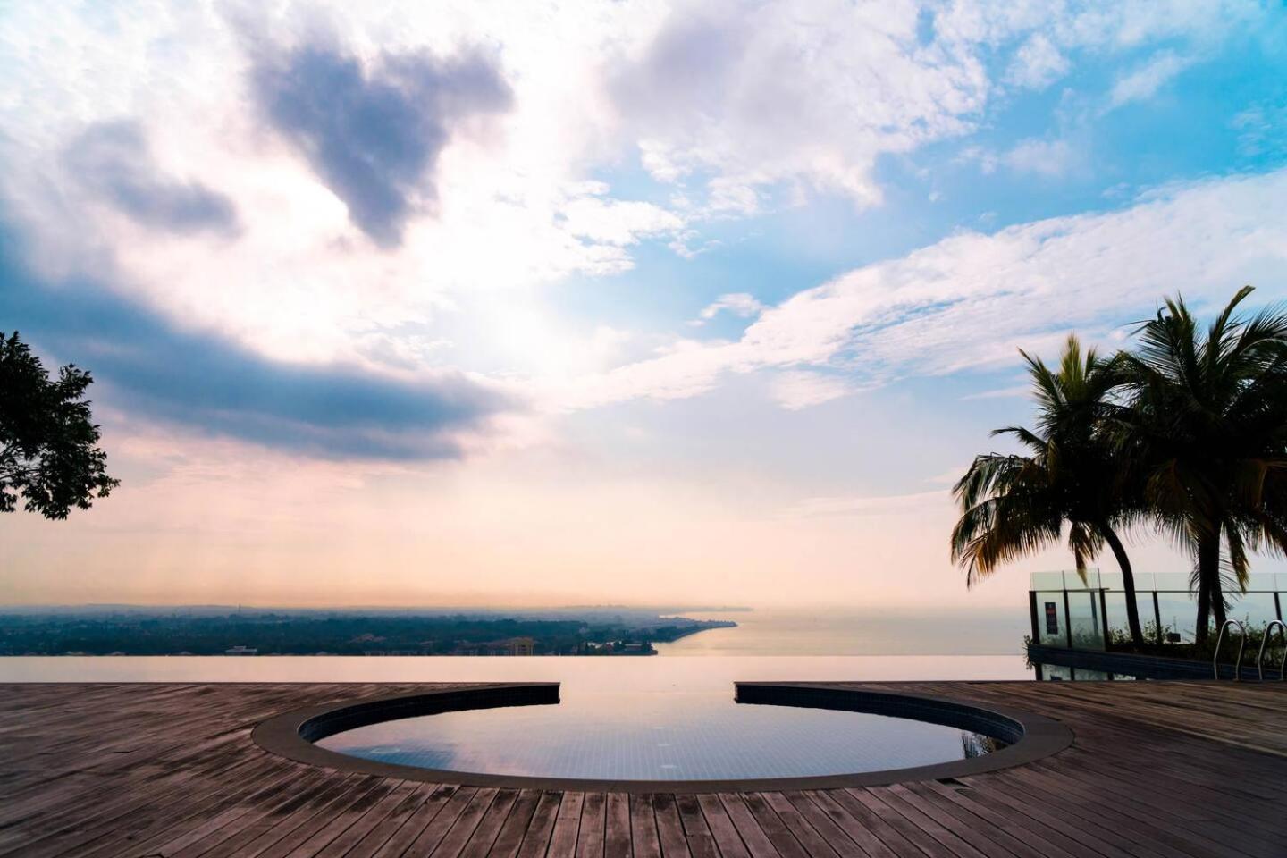 Silverscape Seaview Residence Melaka Exteriör bild
